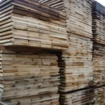 holzplanken-bauholz-eichenholz-schnittholz
